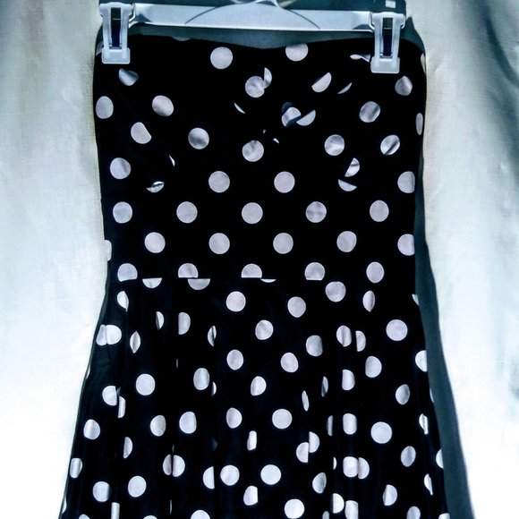 Black & White Polka Dot Rockabilly Dress - Picture 3 of 3